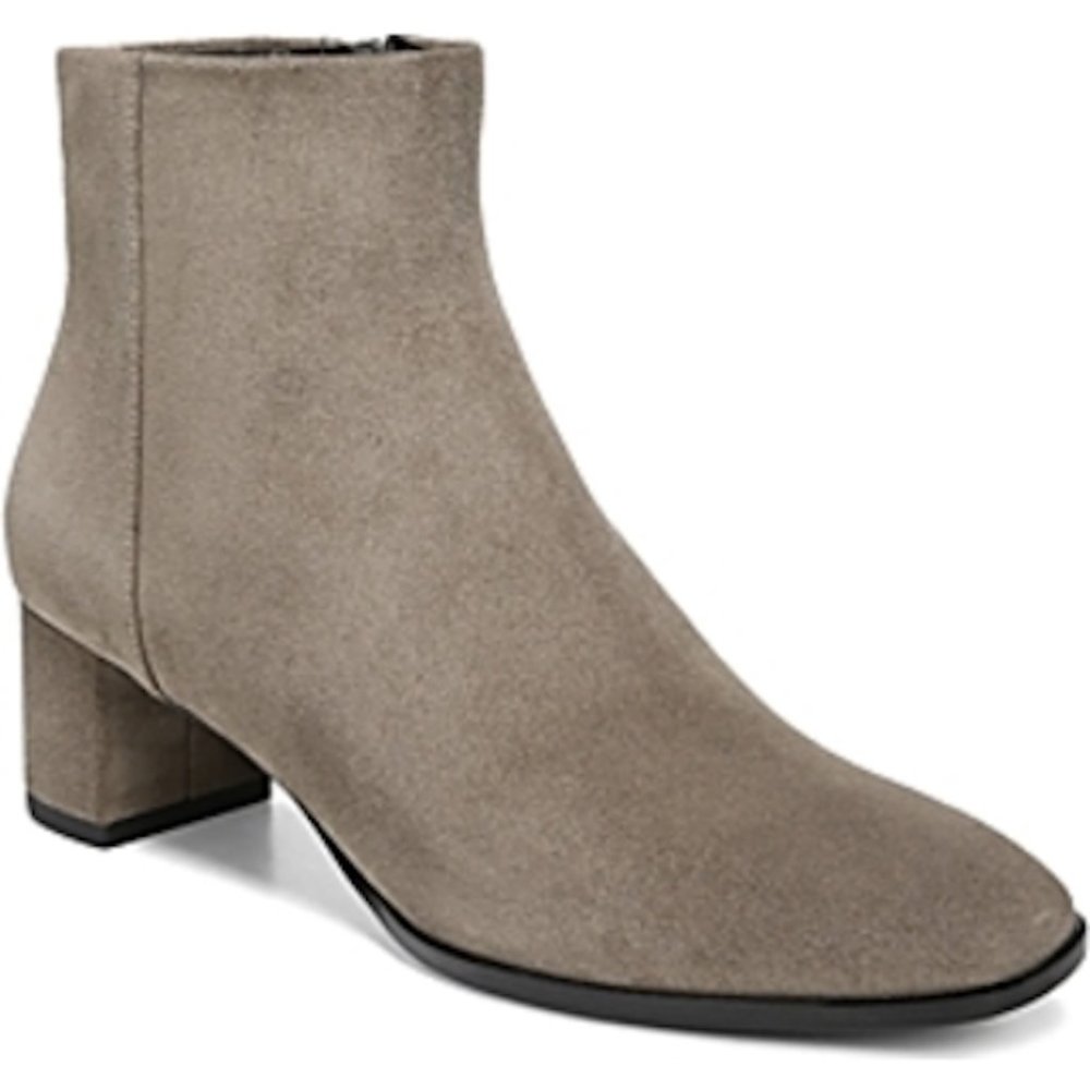 NWOB Via Spiga Vail Suede Booties